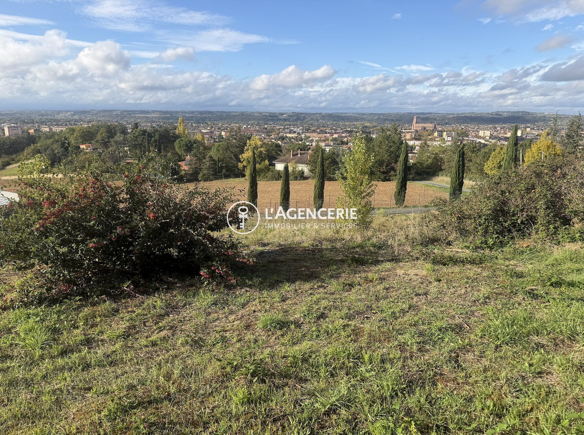 Terrain 1 600 m2 - ALBI
