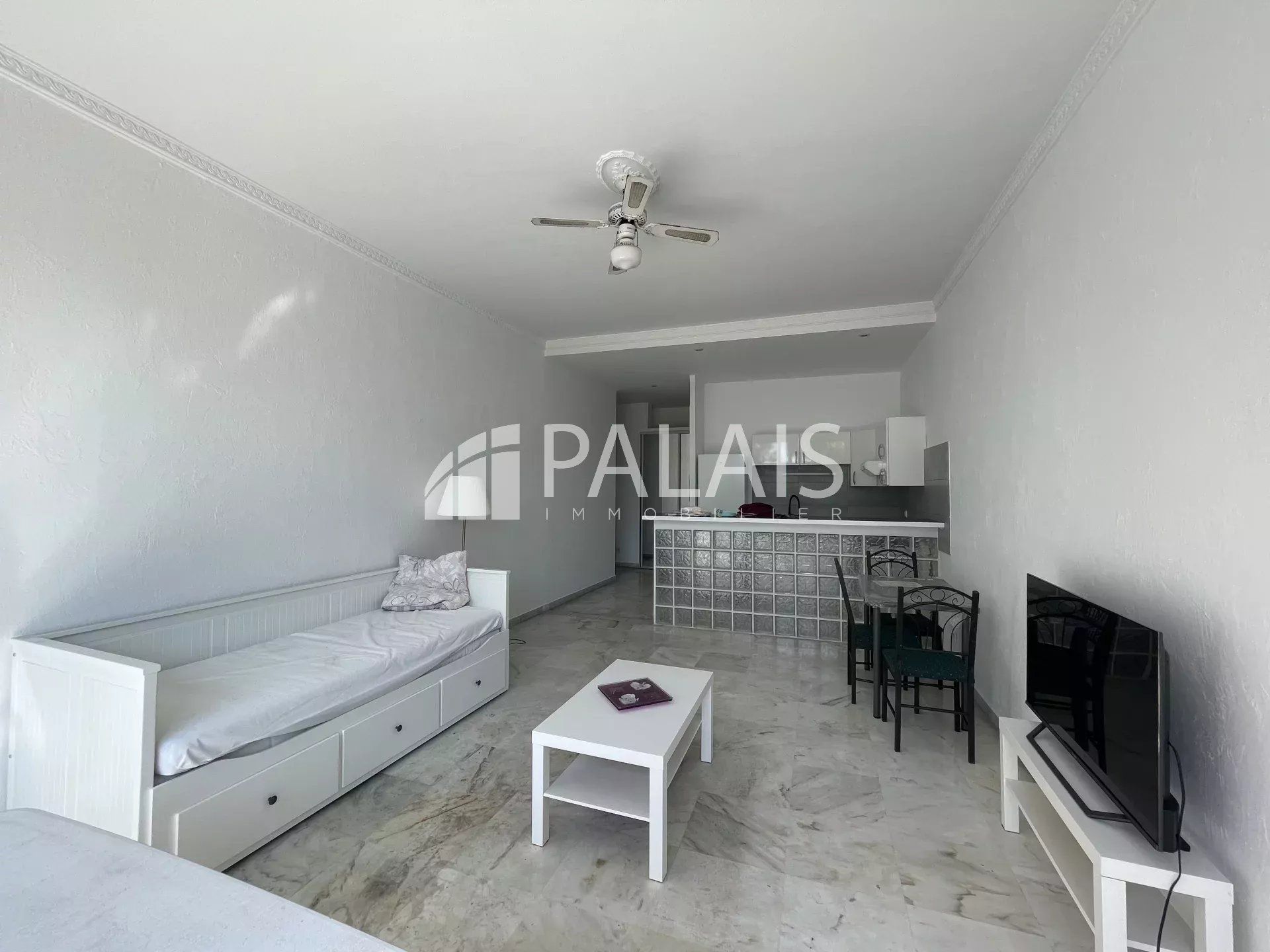 Studio  ETUDIANT location 9 mois