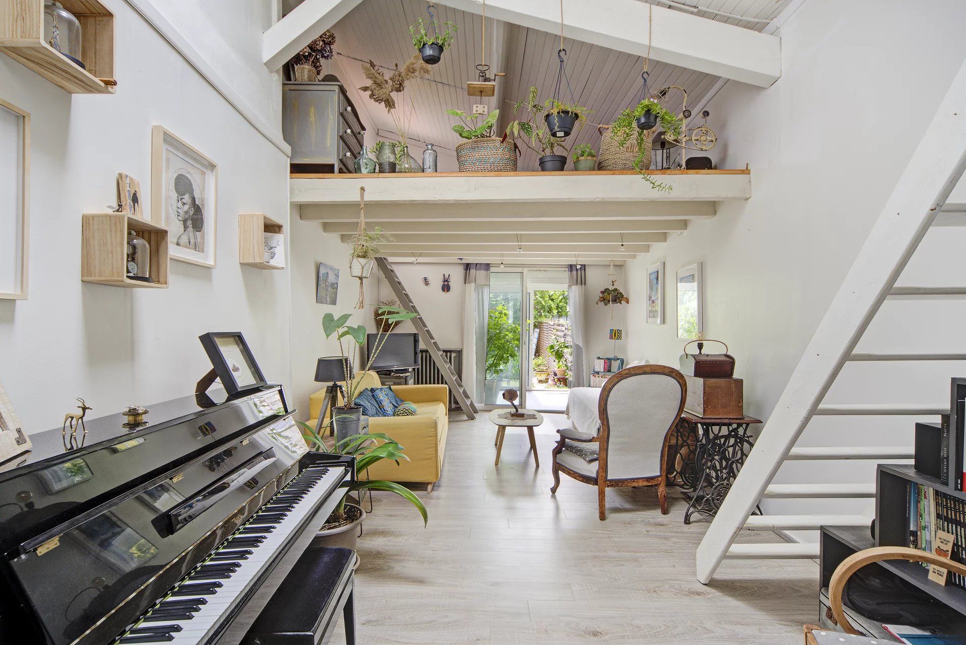 TOULOUSE, BOURRASSOL, CHARMANTE MAISON 2 PIECES AVEC JARDIN