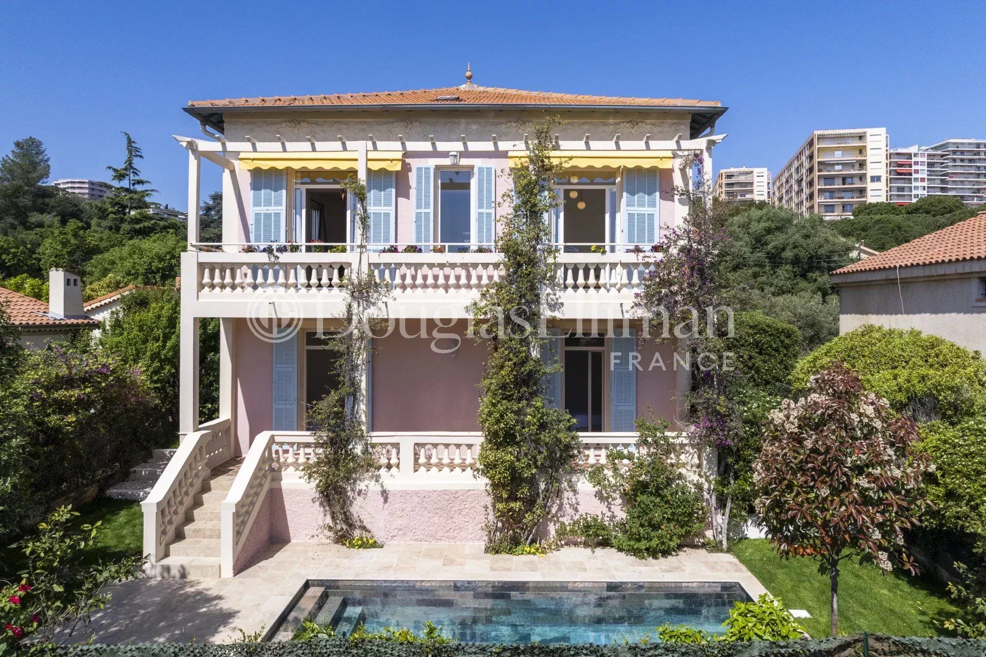 NICE - Fabron - Charmante villa niçoise vue mer rénovée avec piscine