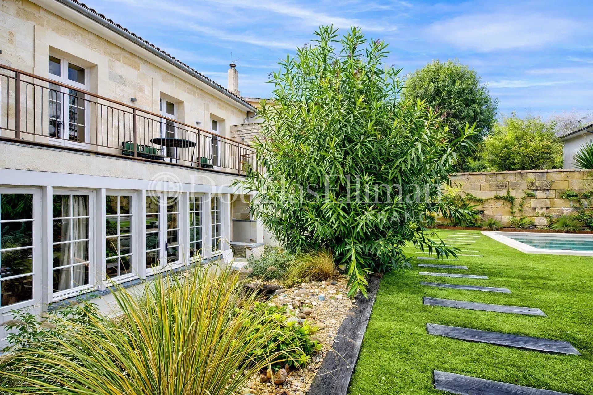 BORDEAUX - Maison familiale avec jardin et piscine à Caudéran