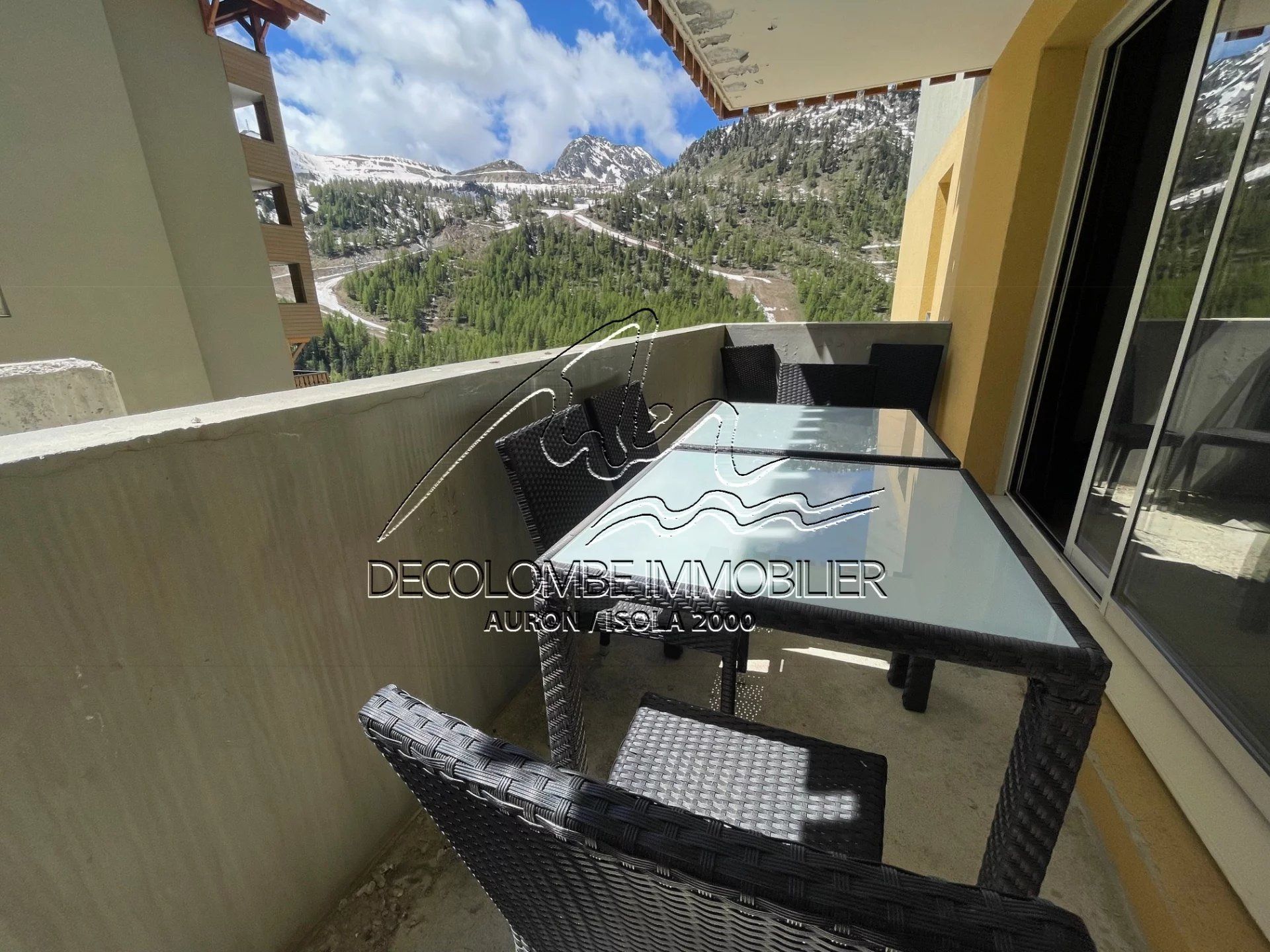 3 PIECES  PROCHE CENTRE STATION