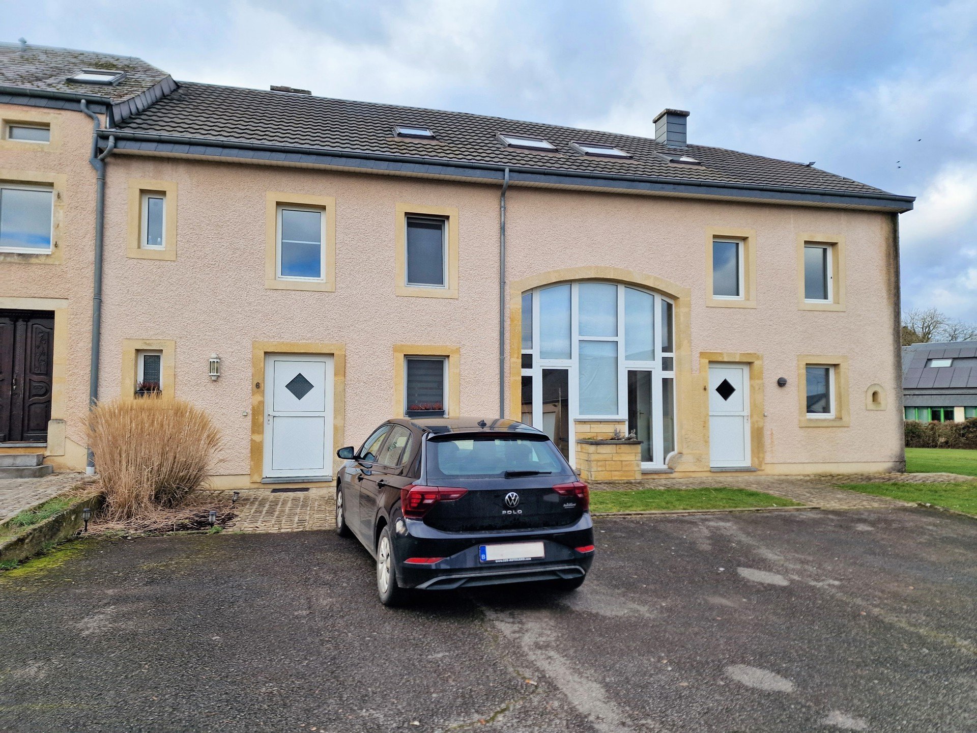 Maison 2 ch., terr., gge et jardin commun. - Photo 1