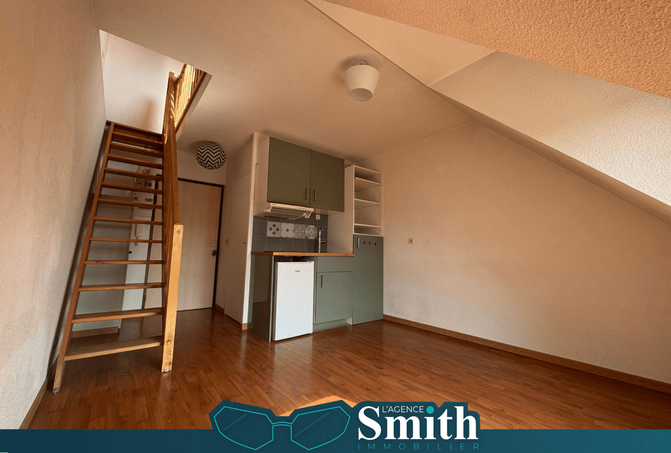 EXCLUSIVITÉ SMITH : APPARTEMENT T2 DUPLEX AVEC PARKING.