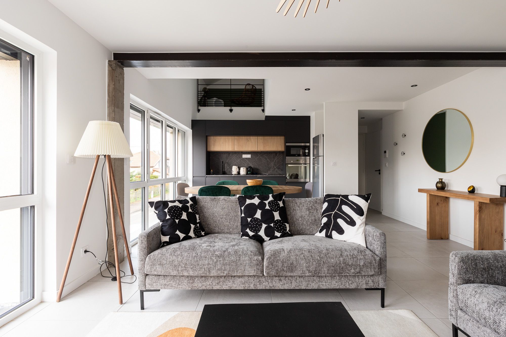 Villeurbanne – Rue Maréchal Foch | T3 Duplex avec terrasse et stationnement