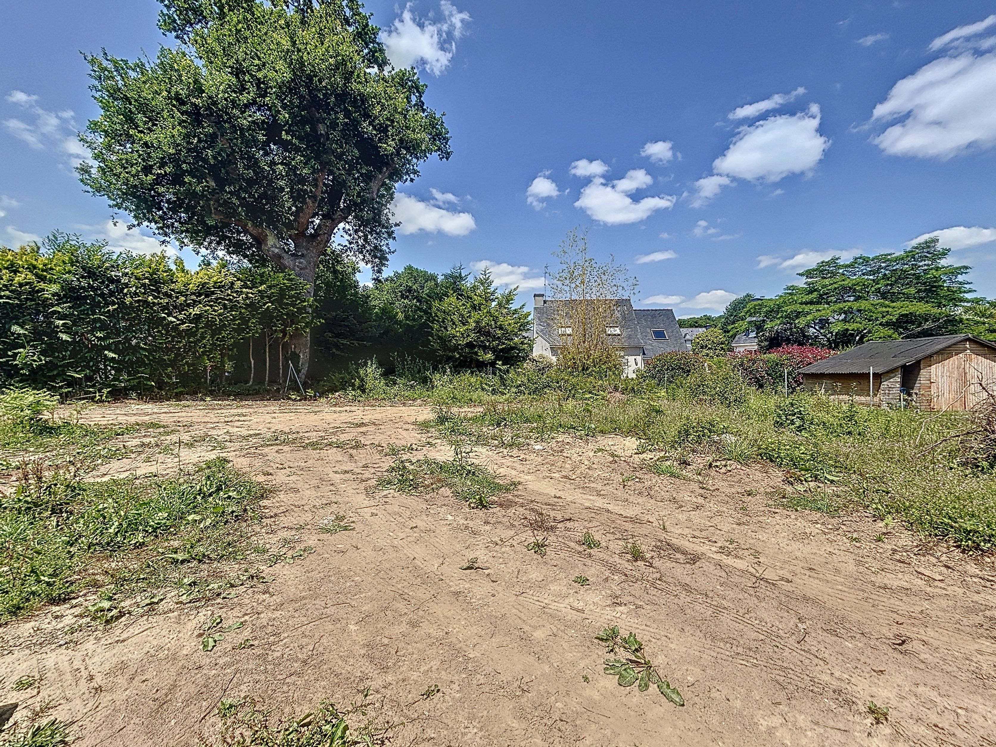 GUIDEL - TERRAIN PROCHE DU BOURG