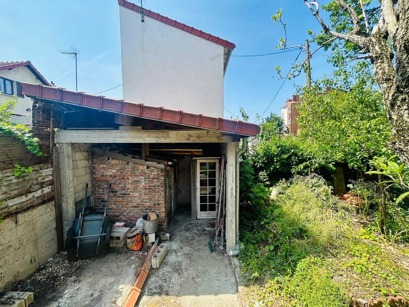 ** ROMAINVILLE PLACE CARNOT **