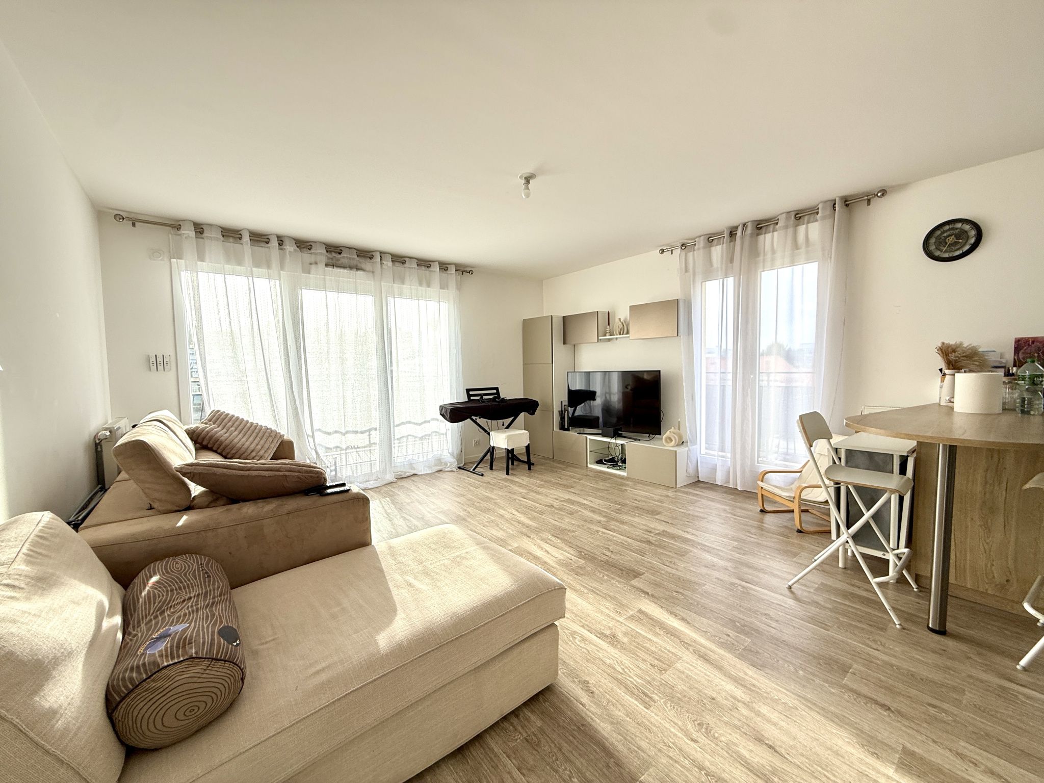 Appartement 4 pièces 77 m2 Bas de Romainville Balcon,