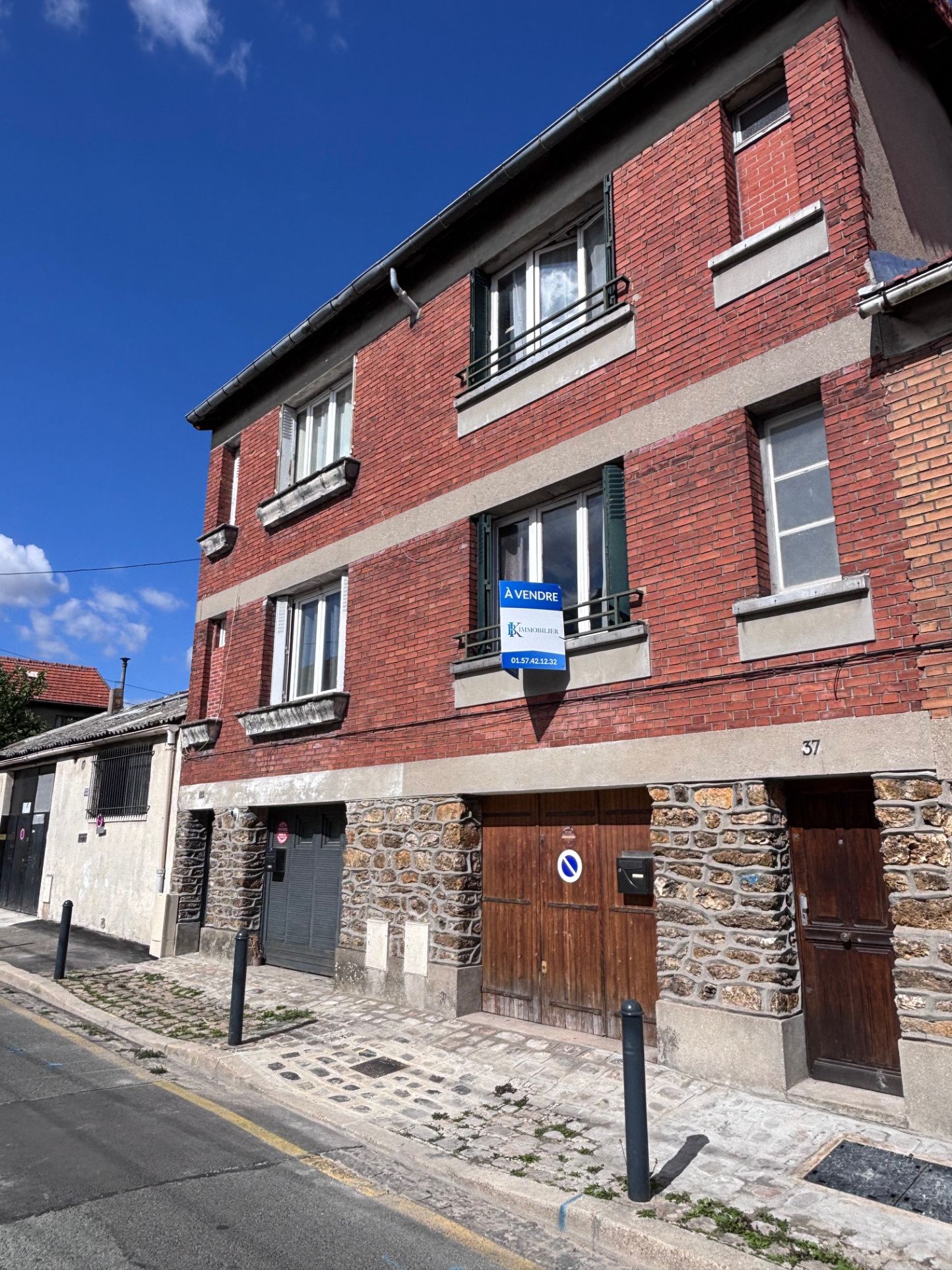 ** MAISON DE VILLE DE 3 PIECES ROMAINVILLE LIMITE MONTREUIL