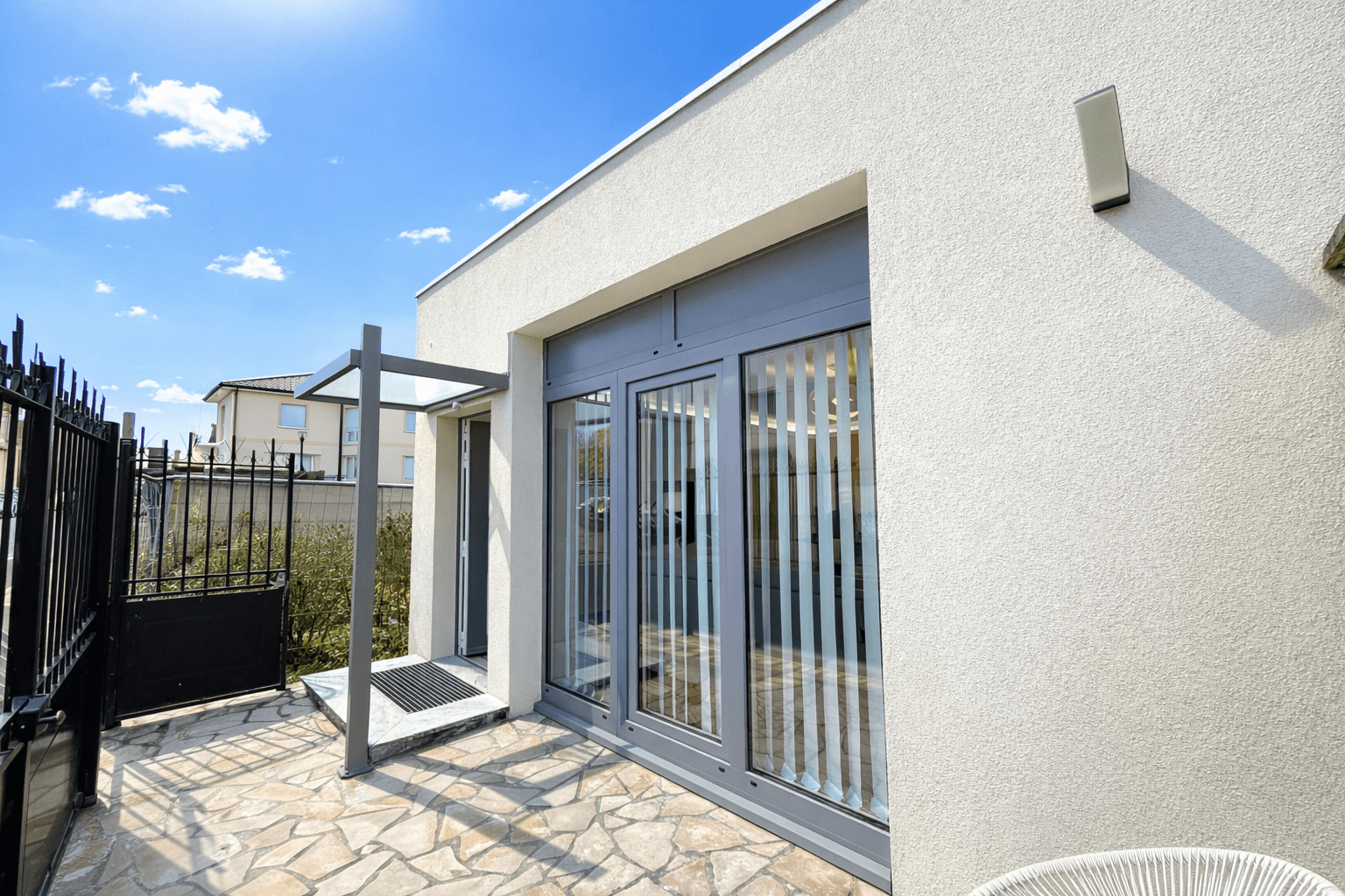 ** SUPERBE MAISON DE 3P EN EXCELLENT ETAT PLACE CARNOT ** - Photo 1