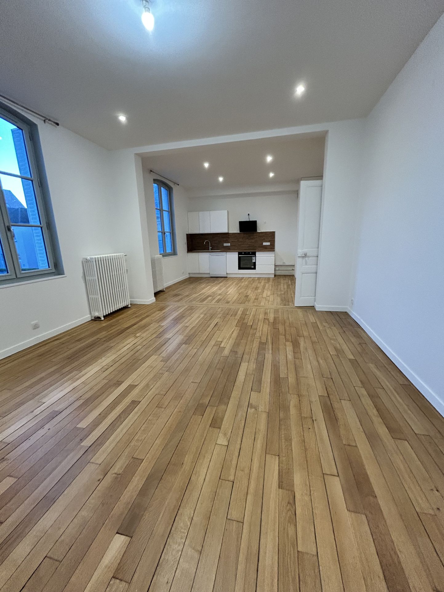 A LOUER - Appartement rénové de charme 78 m2