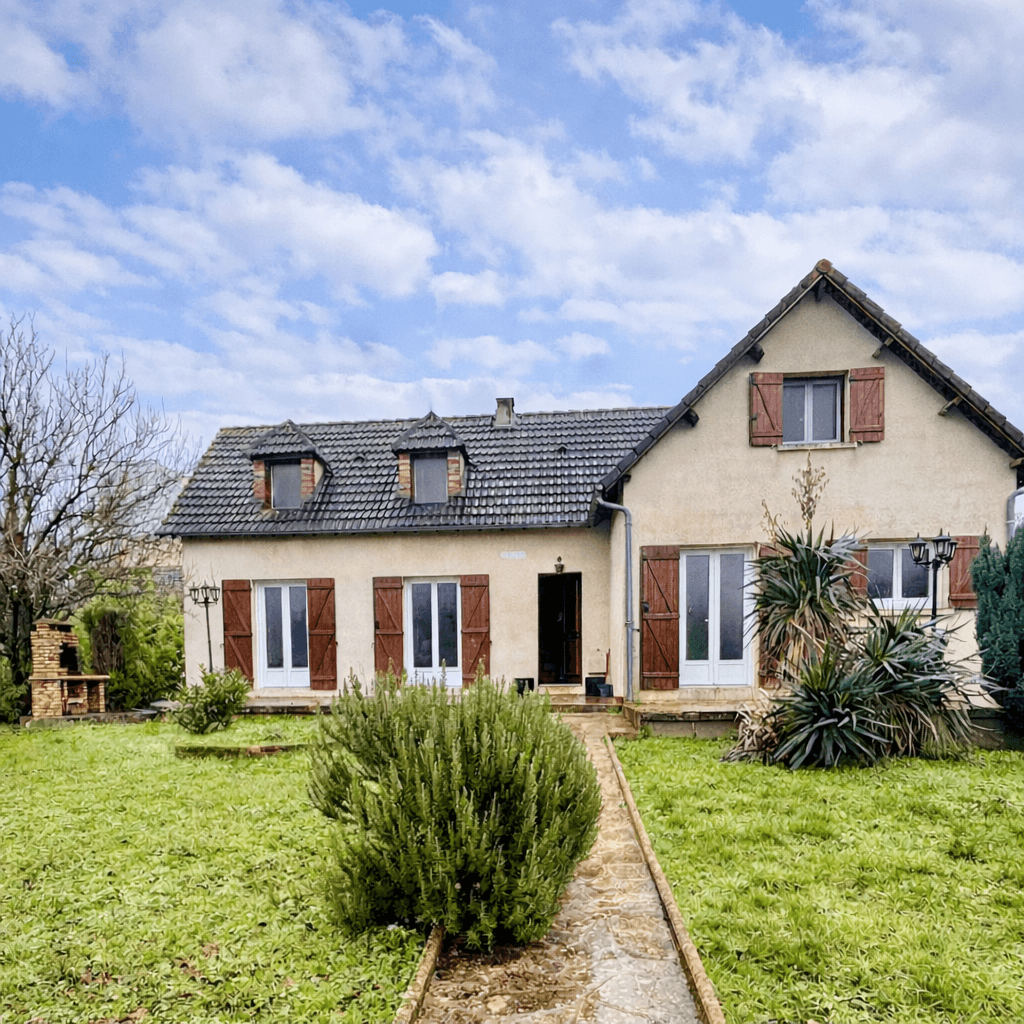 Maison à vendre - 145m2 à Sens