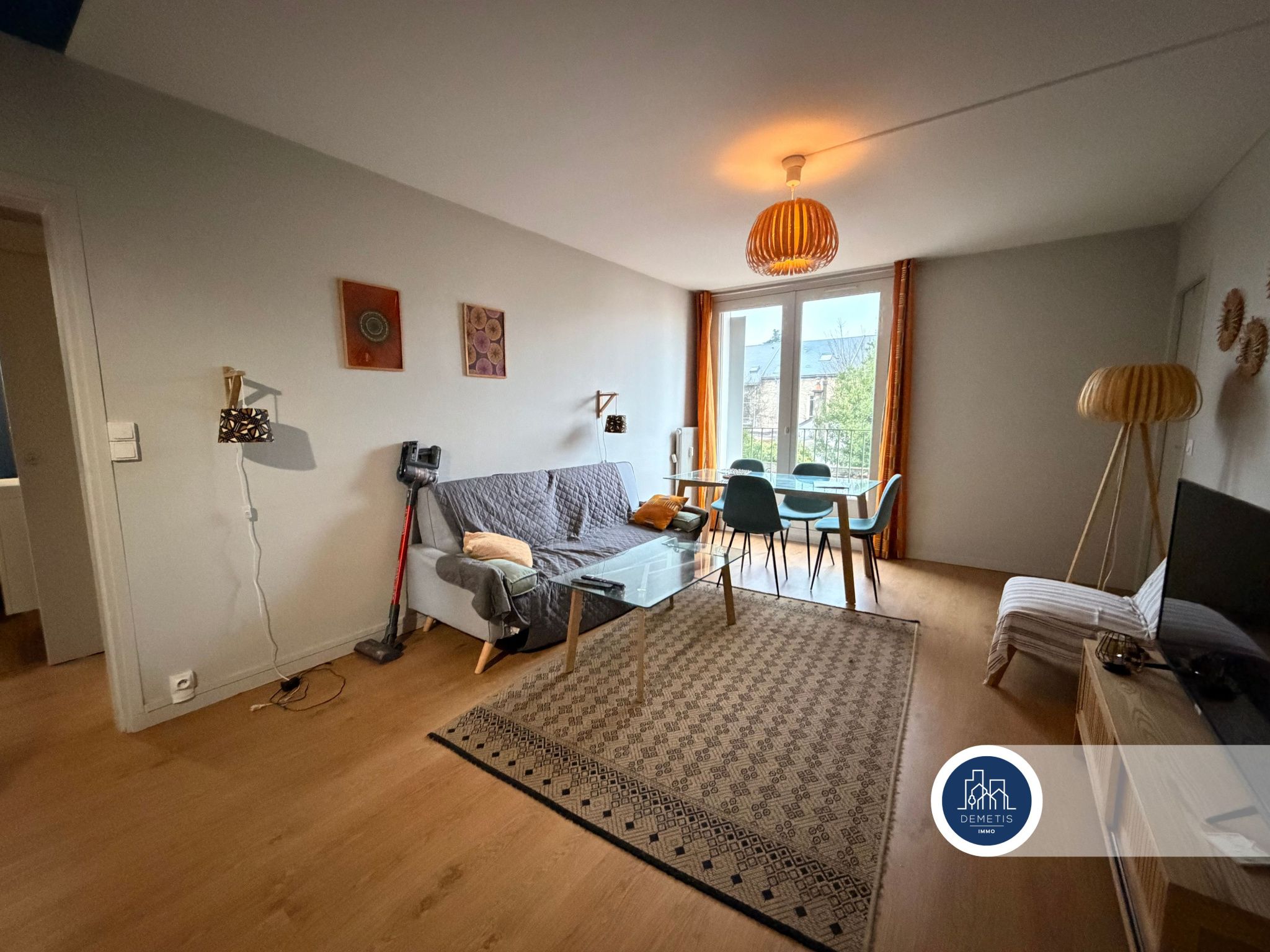 APPARTEMENT LUMIEUX AVEC 7% DE RENTABILITE