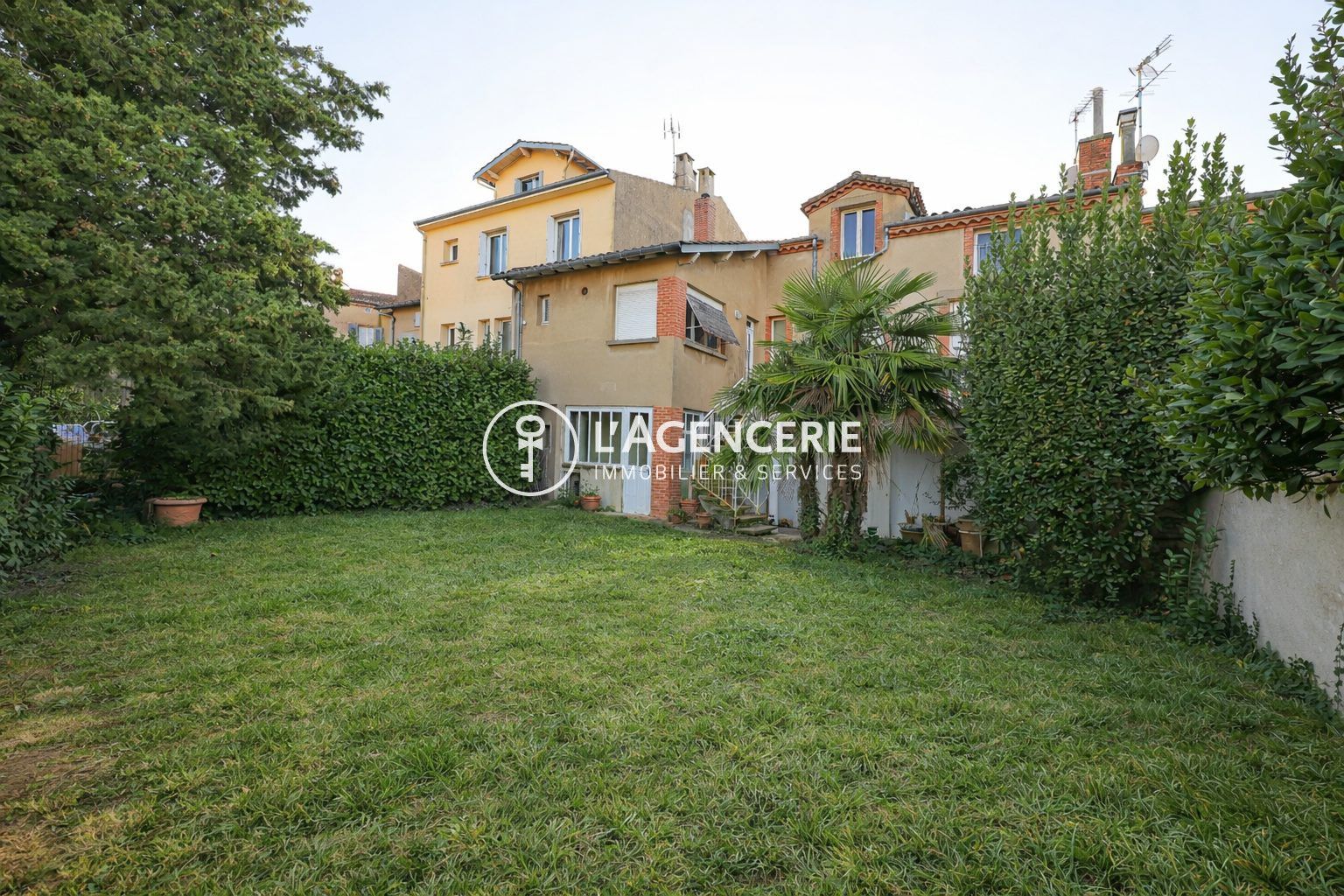 Maison de ville à fort potentiel