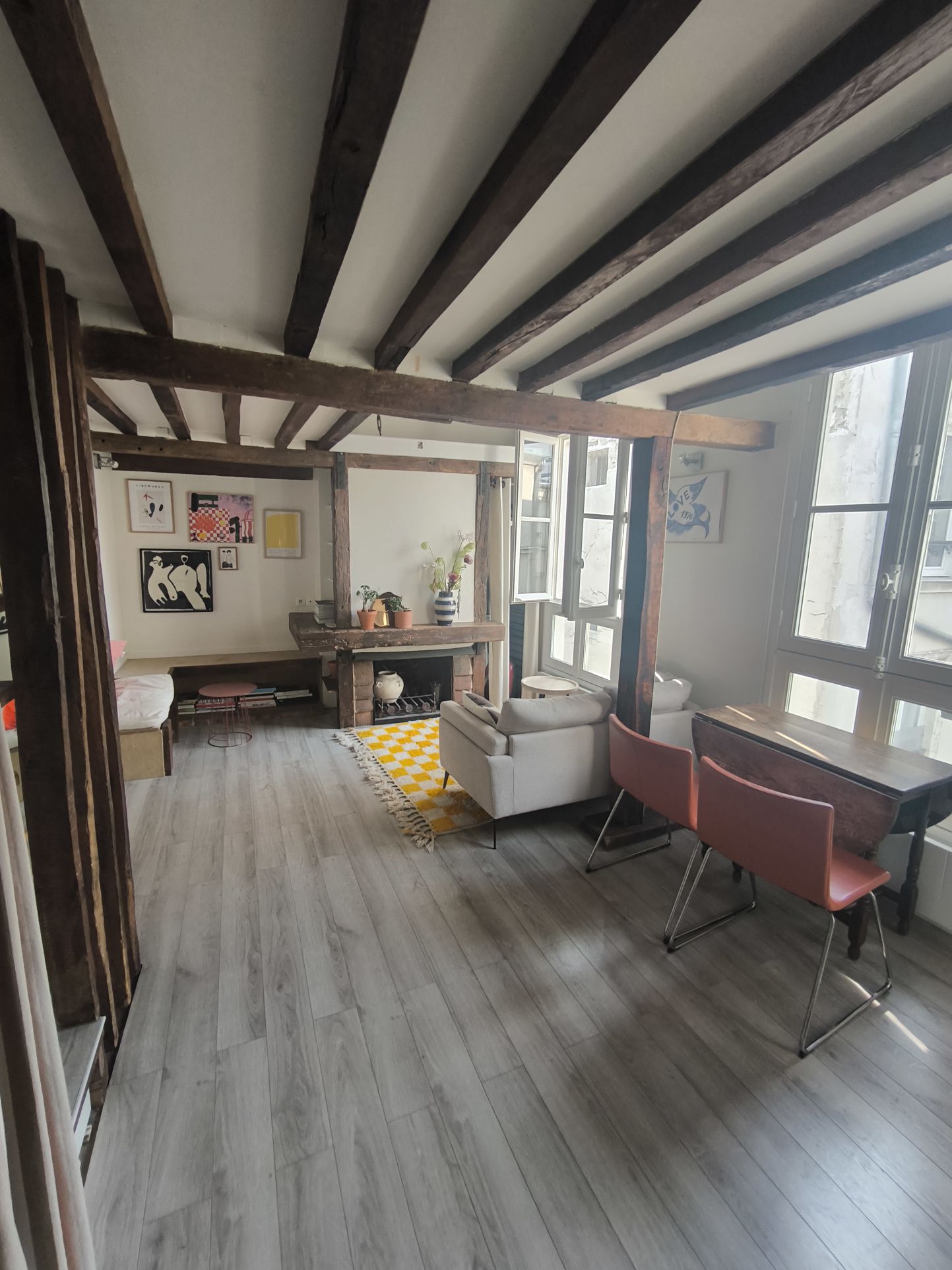 Studio location meublée Paris 4