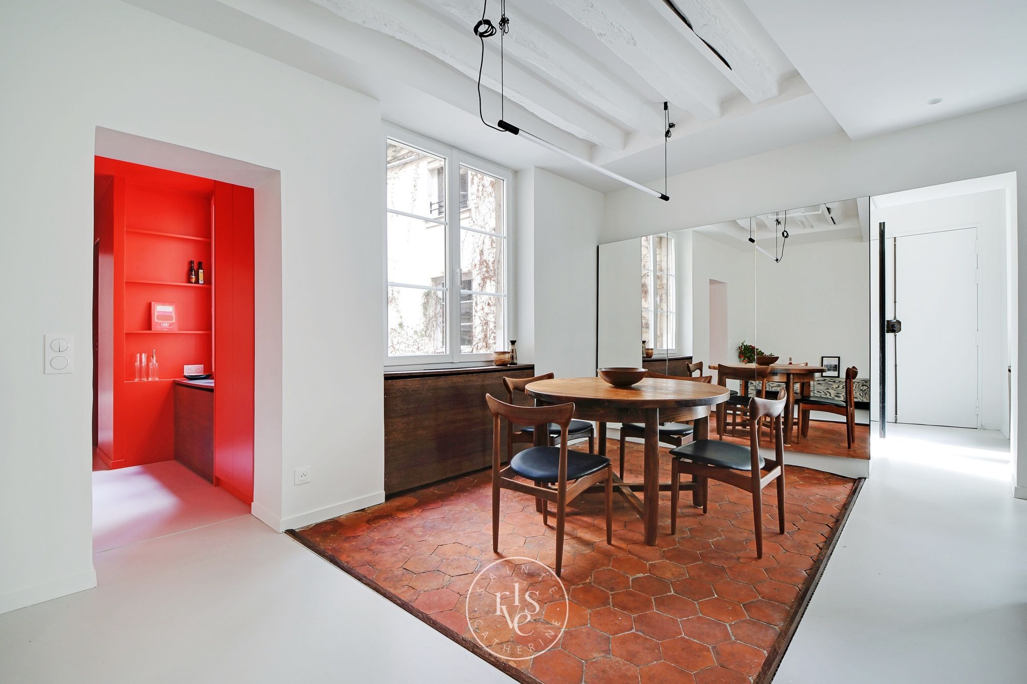 Marais Enfants Rouges. Lignes claires, esprit brut.