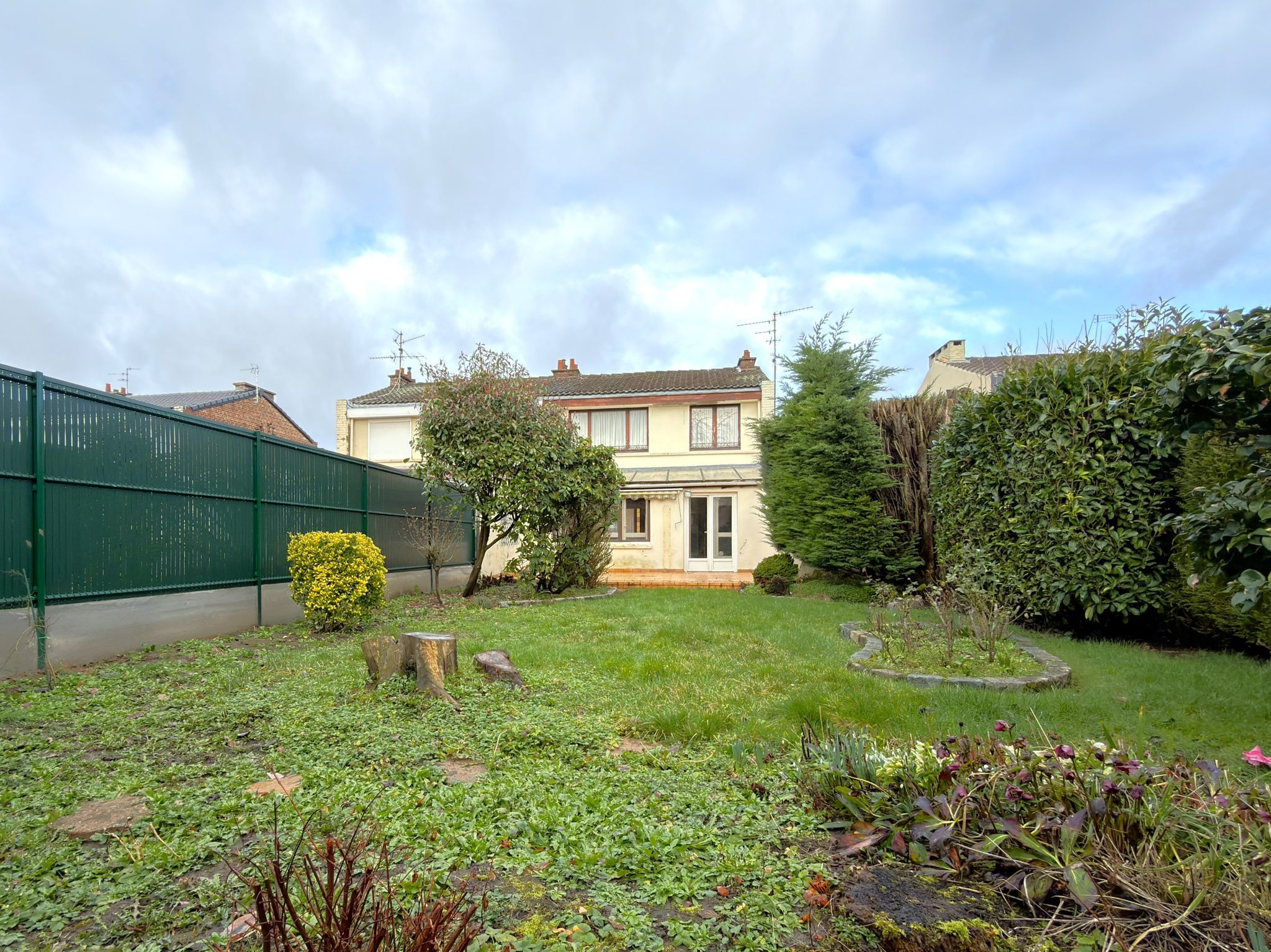 ANNOEULLIN - CENTRE VILLE