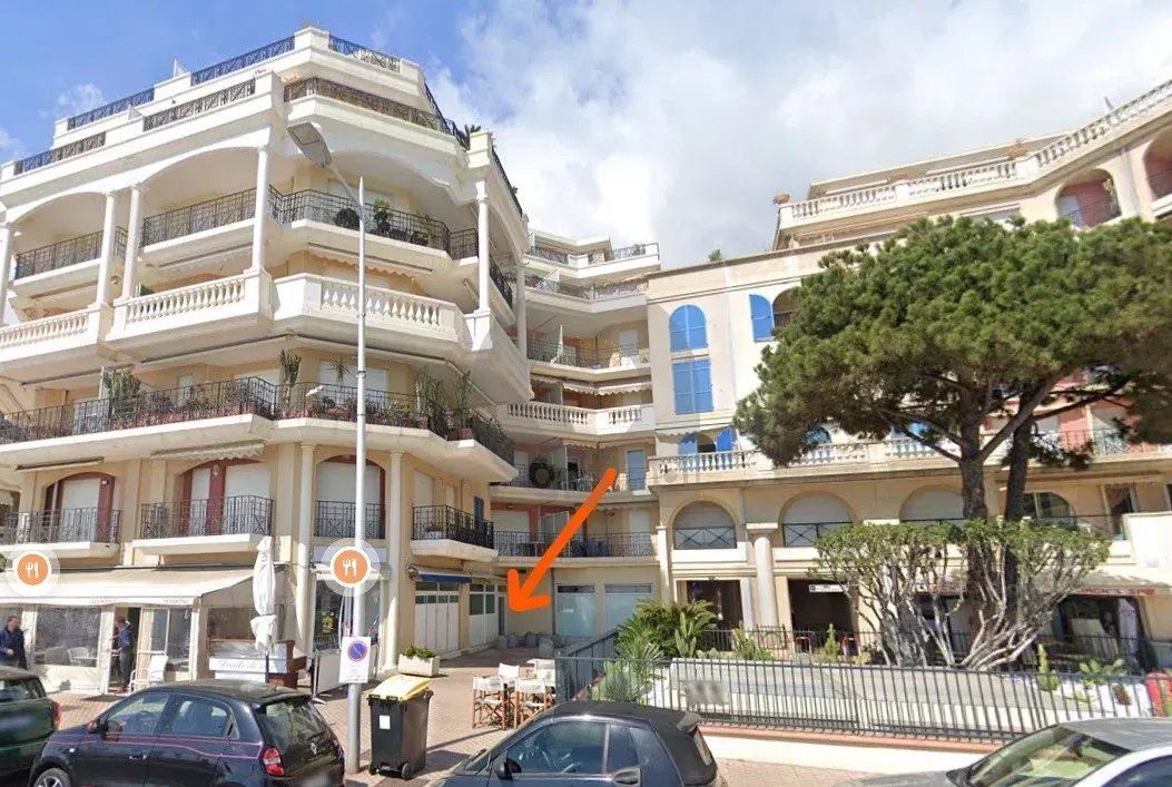 A LOUER : Local commercial 75 m² - Bord de mer de Menton