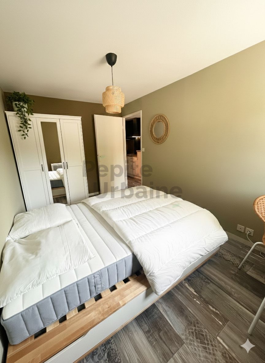 ✨ À louer – T2 meublé entièrement rénové dans résidence sécurisée avec parking